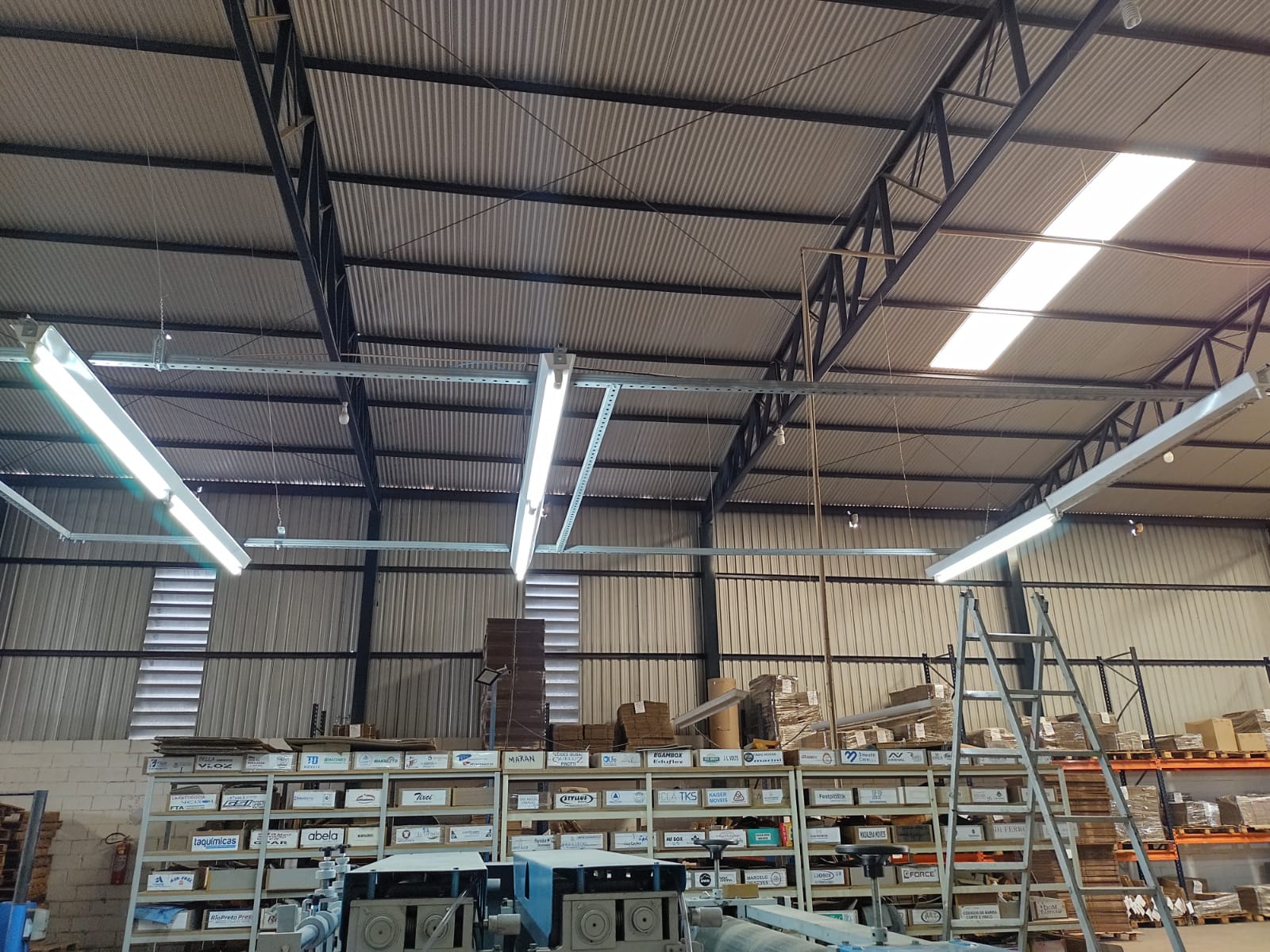 Serviço de eletricista profissional em Mirassol